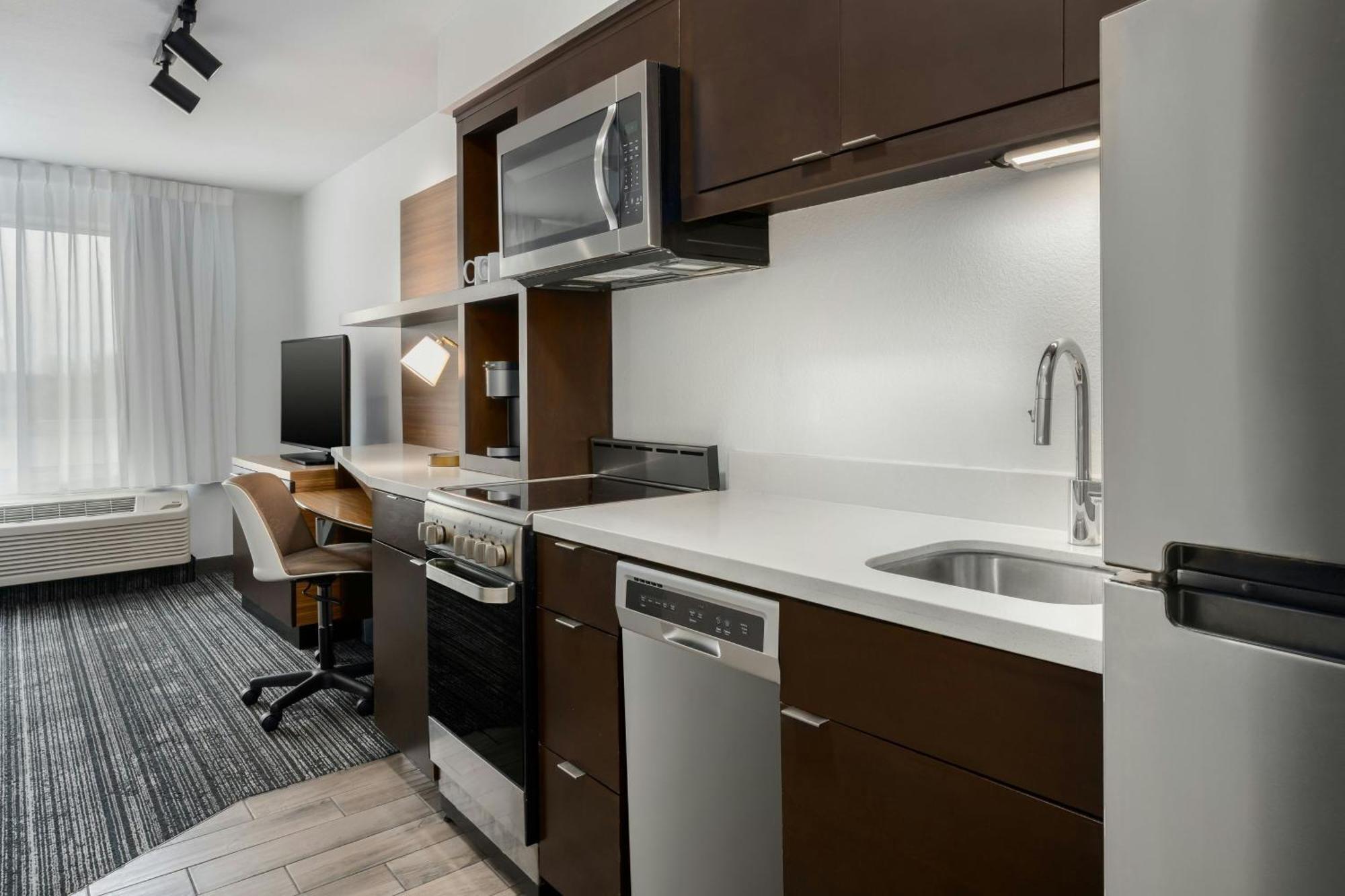 Towneplace Suites By Marriott Montgomery Eastchase Exterior photo